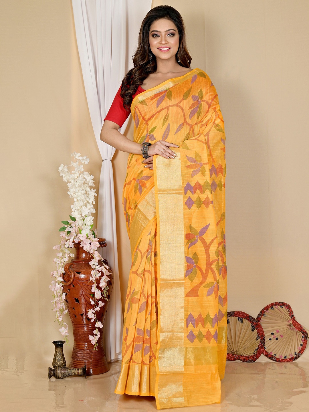 

DipDiya Ethnic Motifs Zari Taant Saree, Yellow