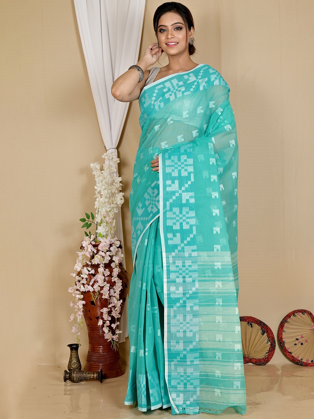 

PuJoy Woven Design Pure Cotton Taant Saree, Blue