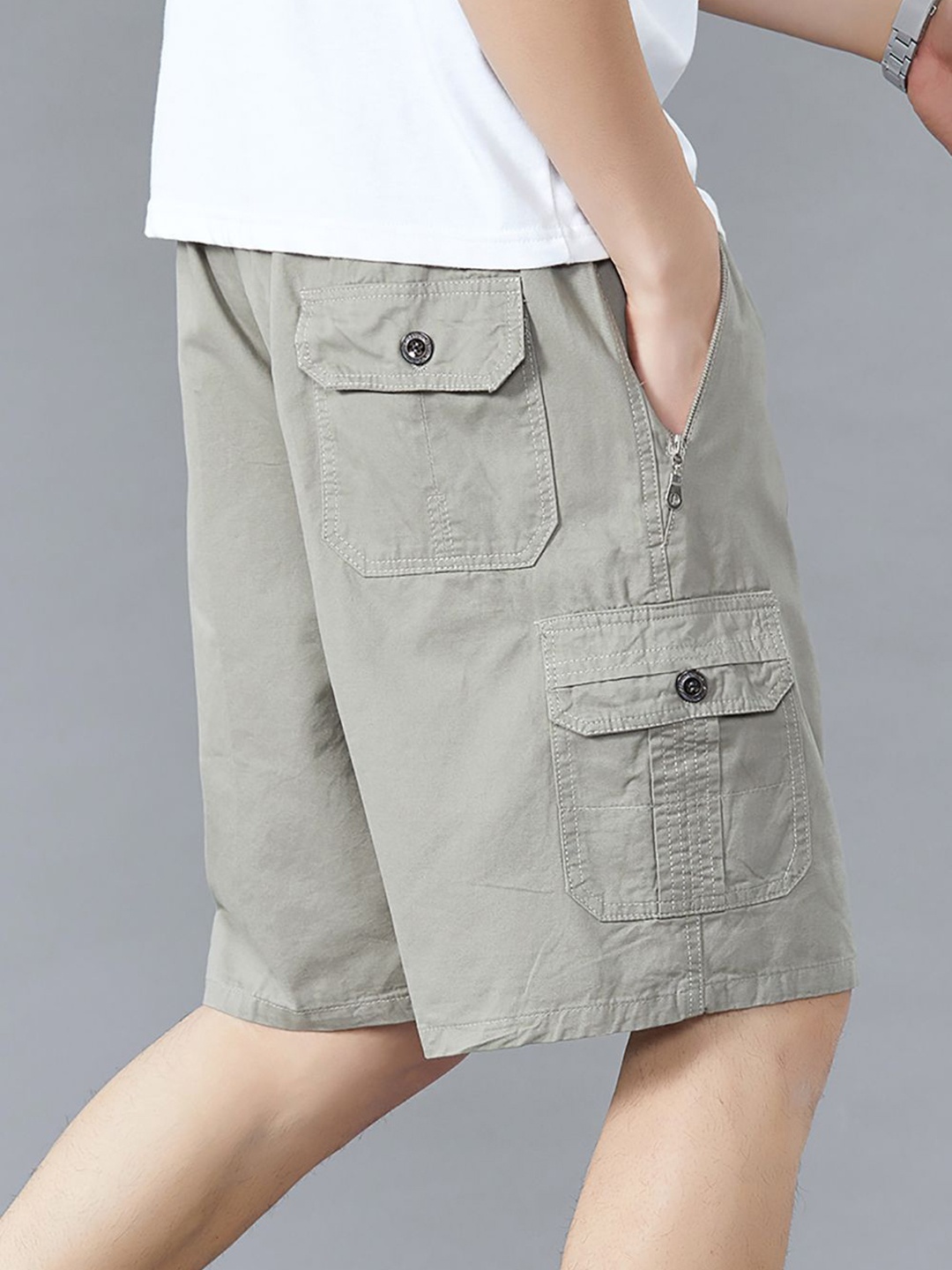 

StyleCast x Revolte Men Shorts, Grey