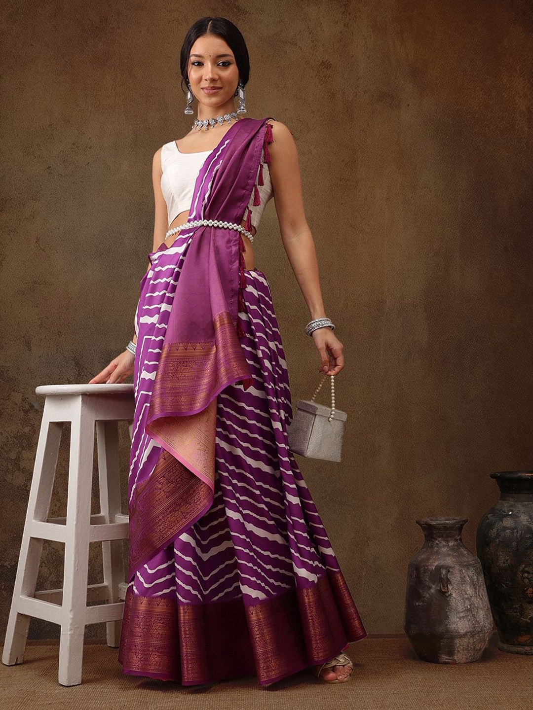 

DIVASTRI Soft Silk Lahriya Printed Saree with Zari Woven Pallu, Lavender
