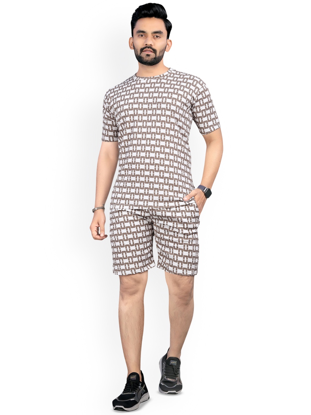 

VIMALNATH SYNTHETICS Geometric Printed Cotton Blend Tshirt & Shorts, White