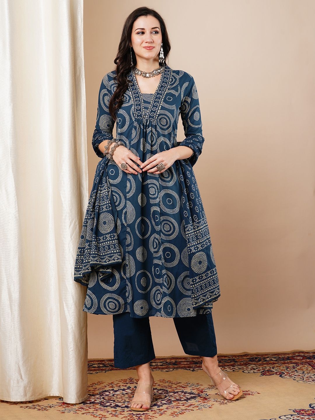 

FASHOR Women Ethnic Motifs Printed Panelled Thread Work Pure Cotton Kurta with Trousers & With Dupatta, Teal