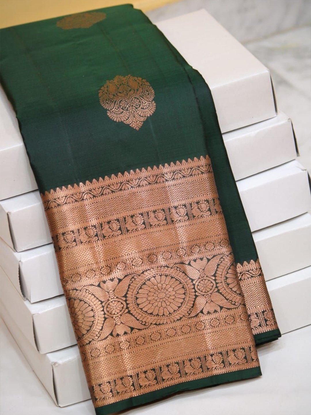 

Taslar Woven Design Zari Pure Silk Banarasi Saree, Green