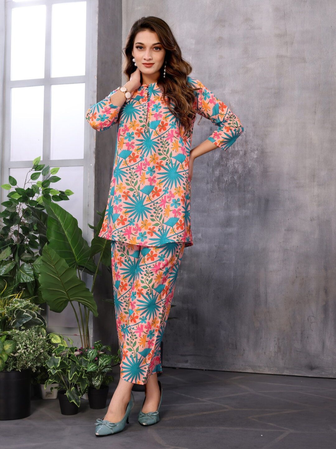

SHISHKALA Floral Printed Pure Cotton Tunic With Trouser, Peach