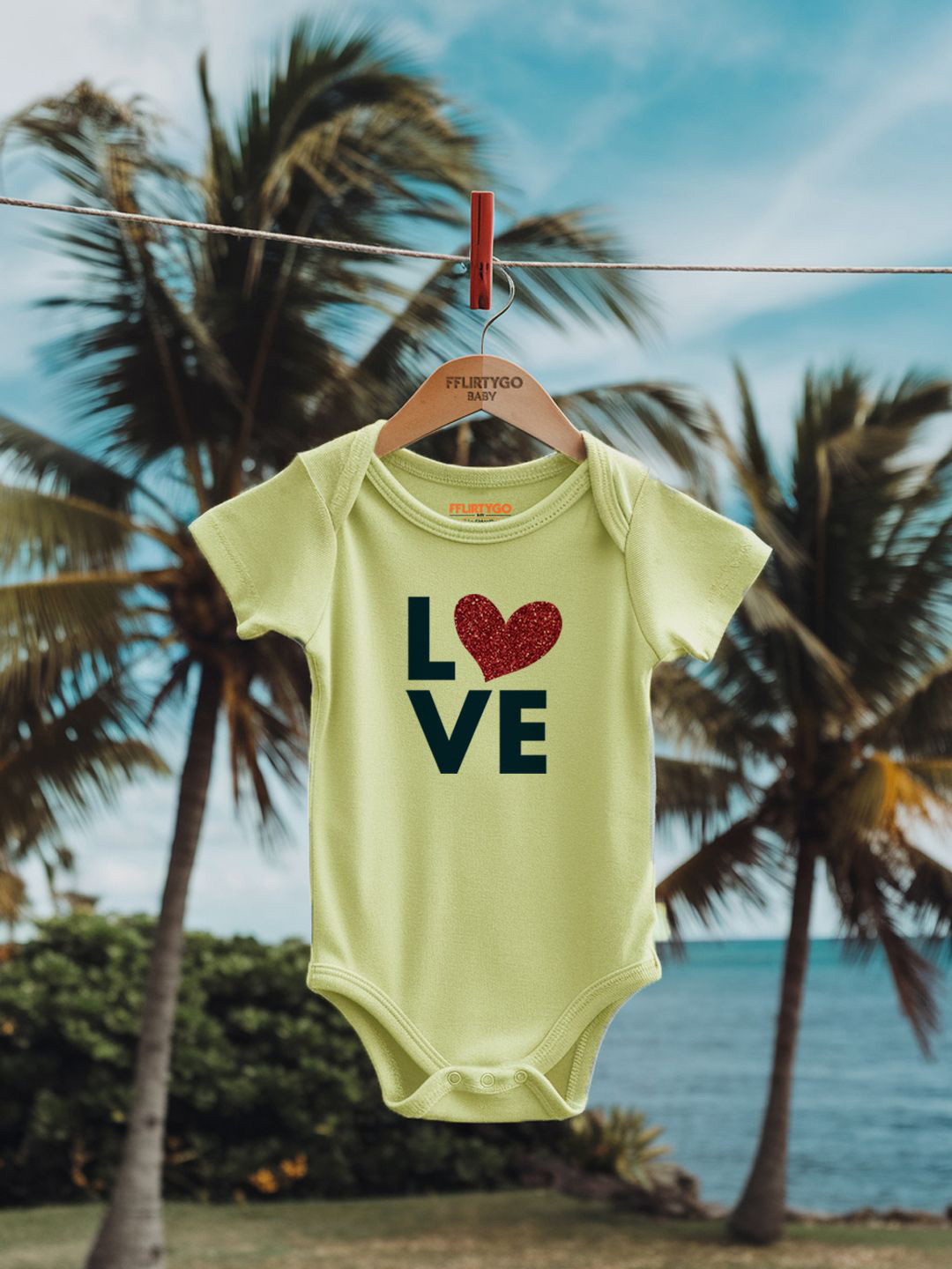

FFLIRTYGO Infants Printed Cotton Bodysuit, Green