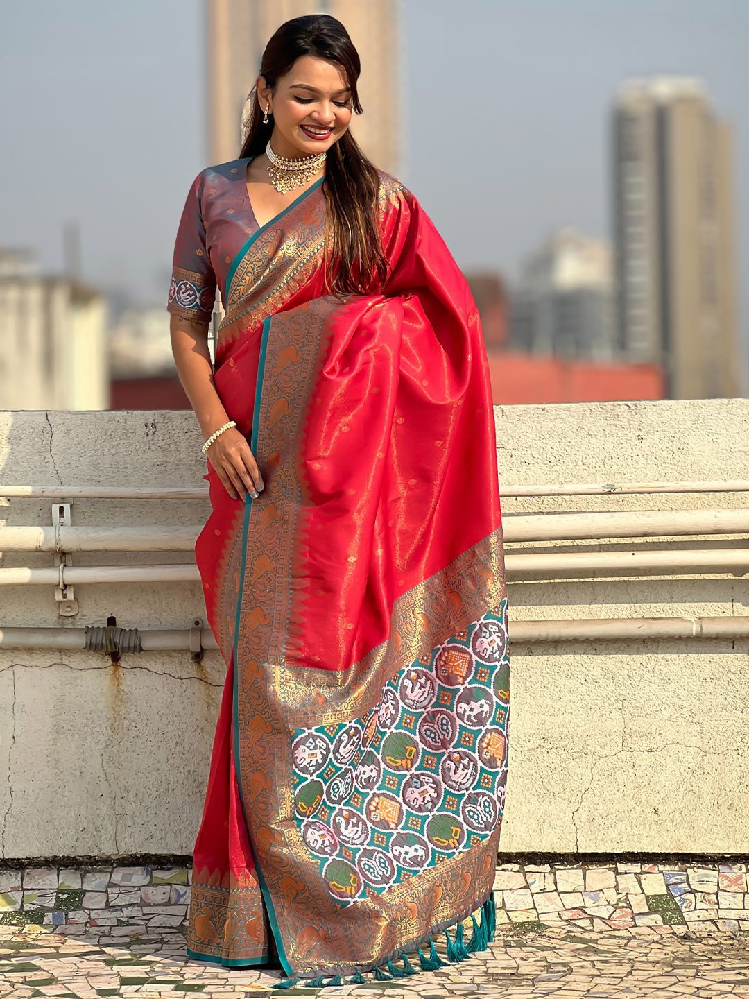 

Mitera Woven Design Patola Saree, Pink