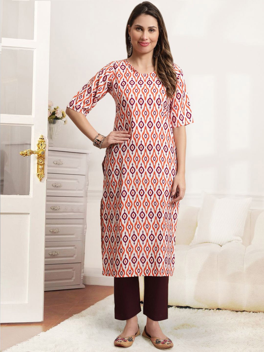 

7Threads Geometric Printed Round Neck Straight Kurta With Trouser, White