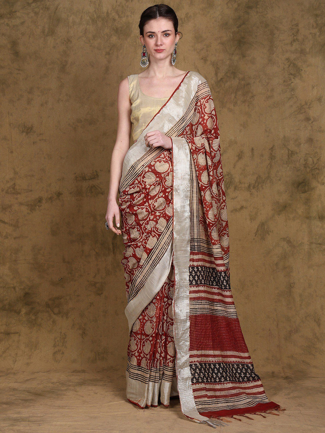 

Exotic India Burnt-Brick Floral Printed Kalamkari Saree from Telangana with Shimmer Border, Red