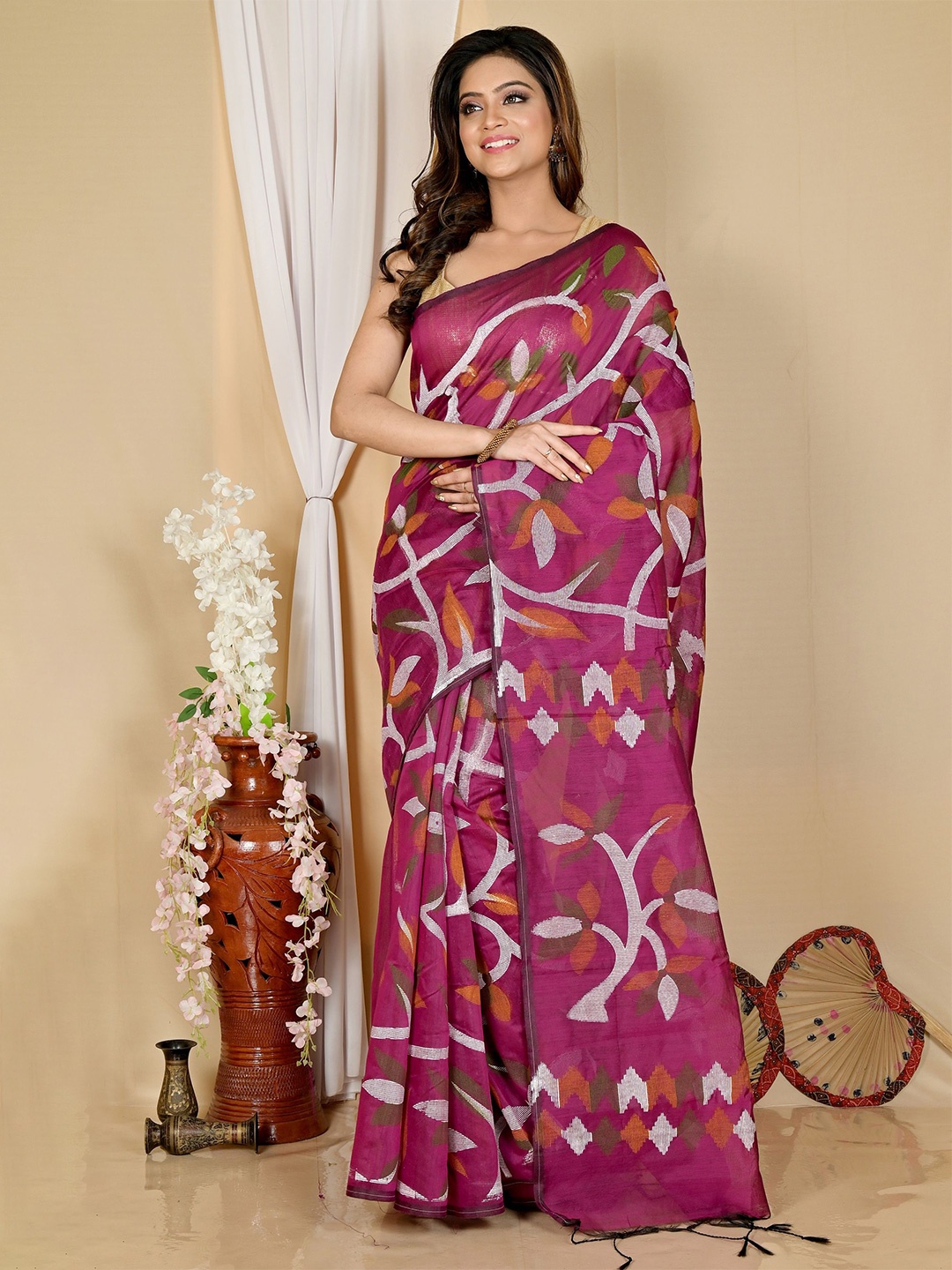 

PuJoy Woven Design Pure Cotton Taant Saree, Purple