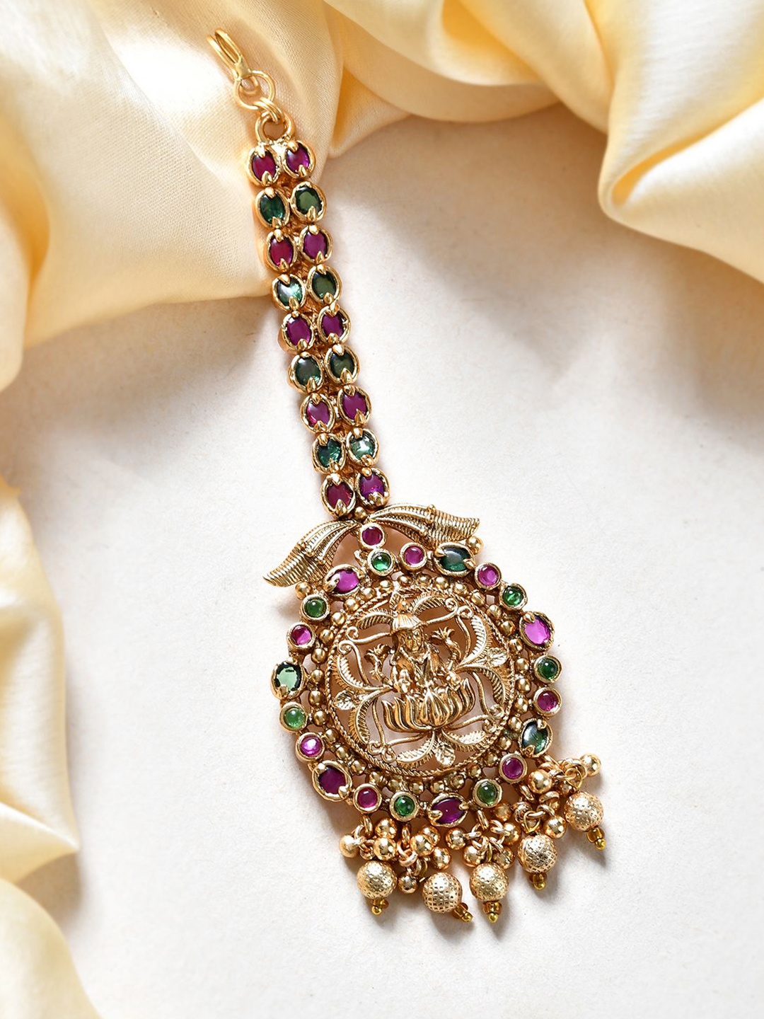 

Voylla Gold-Plated Kundan Studded Maang Tikka Head Jewellery