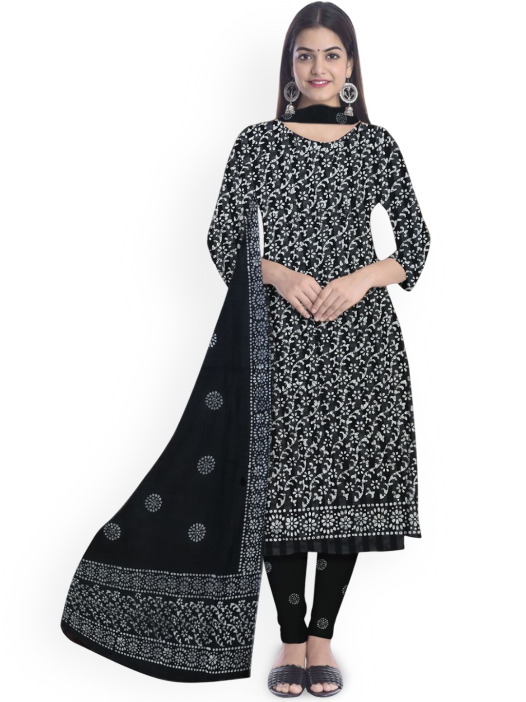 

Farooq Dyeing Floral Printed Batik Pure Cotton Unstitched Dress Material, Black