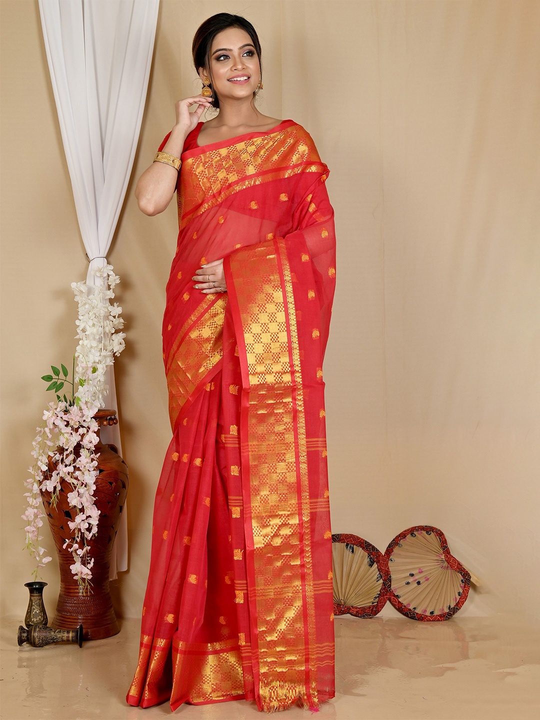 

PuJoy Woven Design Pure Cotton Handloom Taant Saree, Red