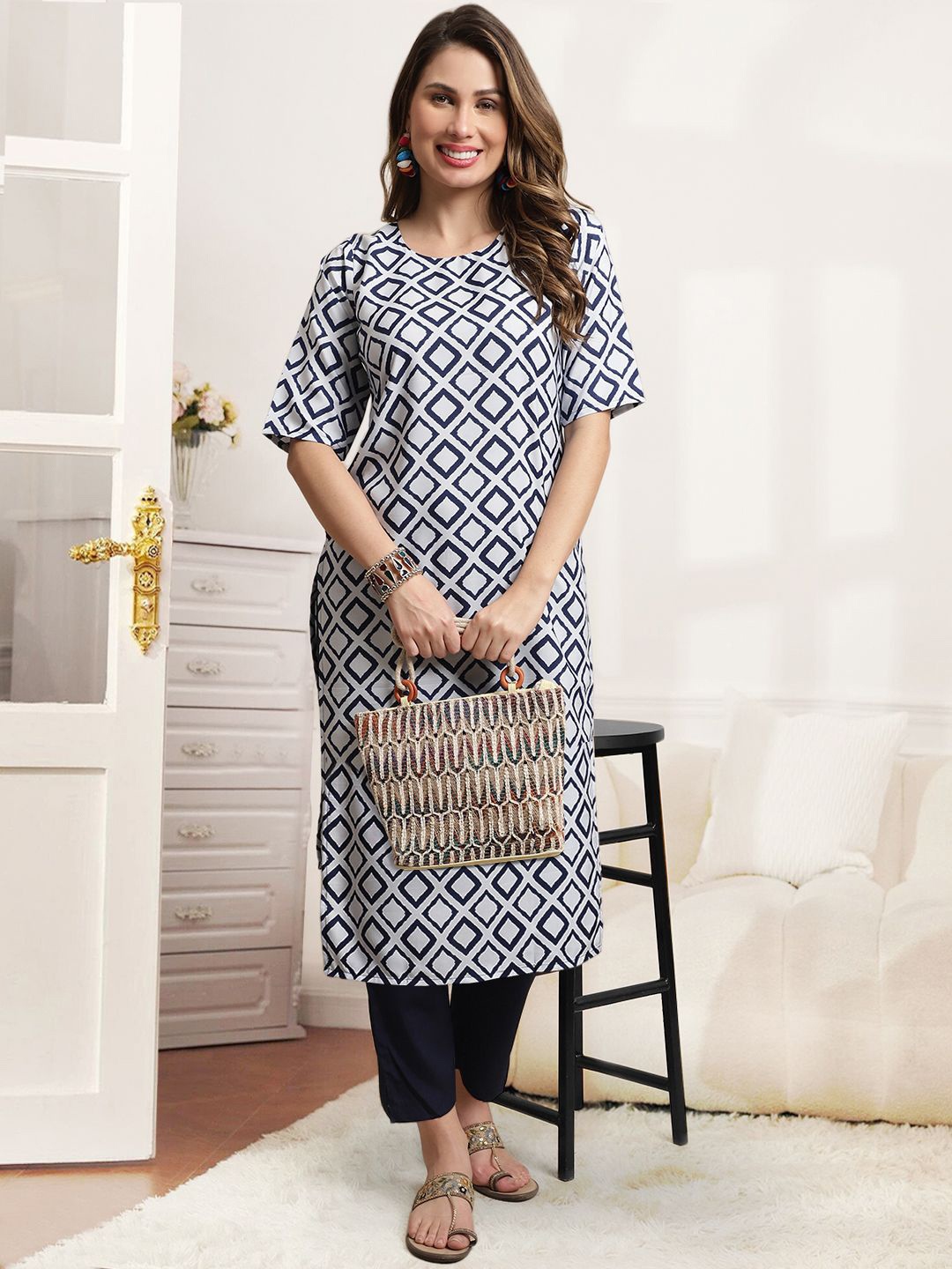 

7Threads Geometric Printed Round Neck Straight Kurta With Trouser, White