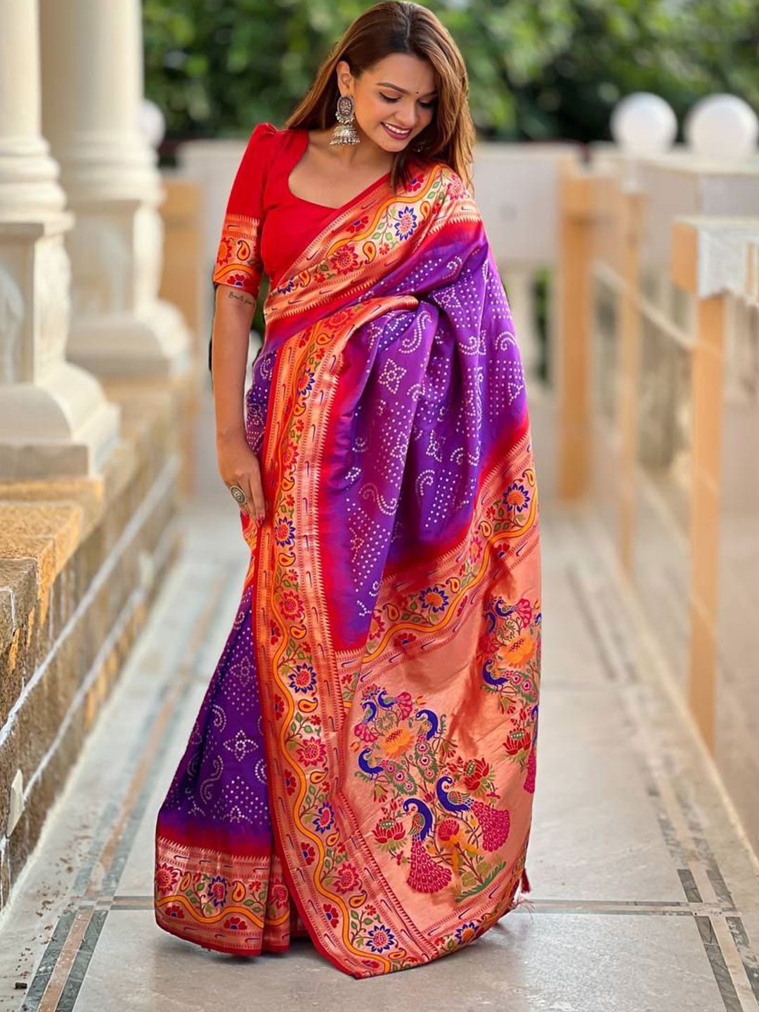 

Kriyansh Woven Design Zari Banarasi Saree, Purple
