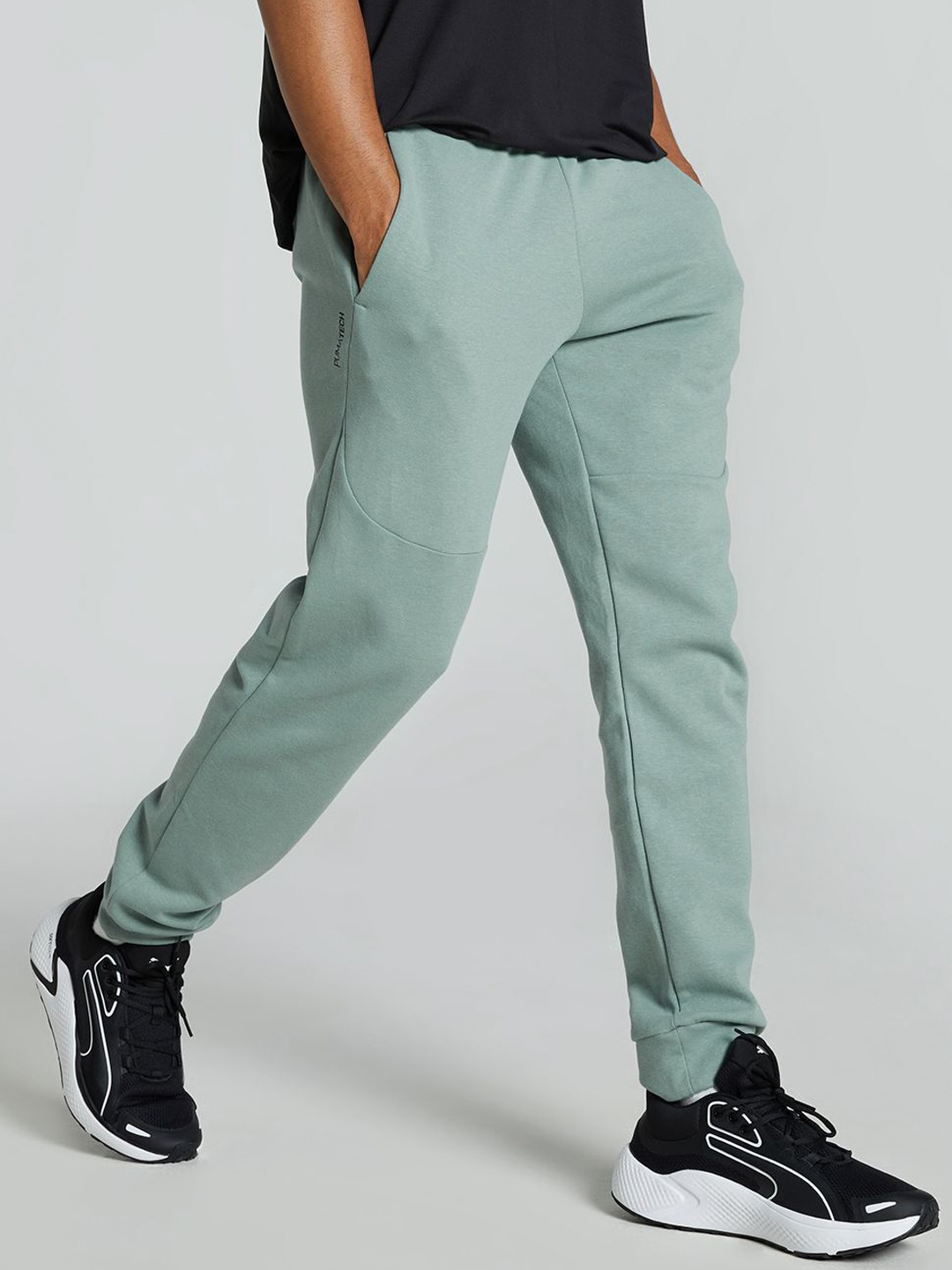 

Puma Men Pumatech Cotton Track Pants, Green