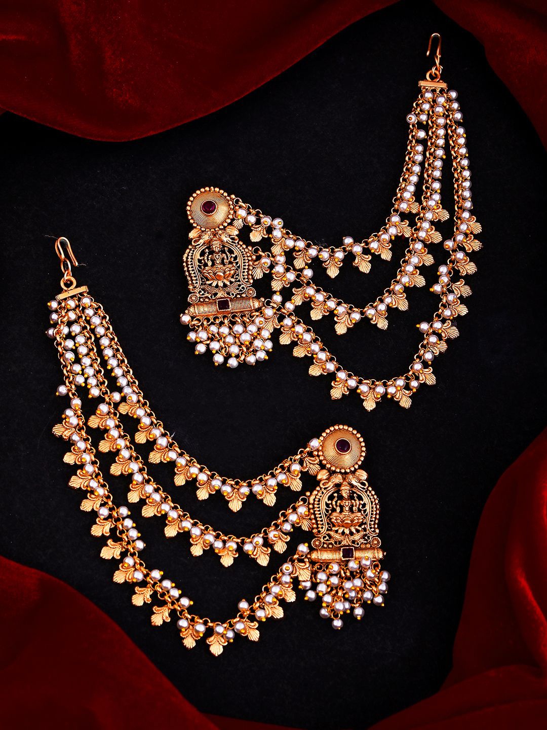 

Voylla Classic Chandbalis Earrings, Gold
