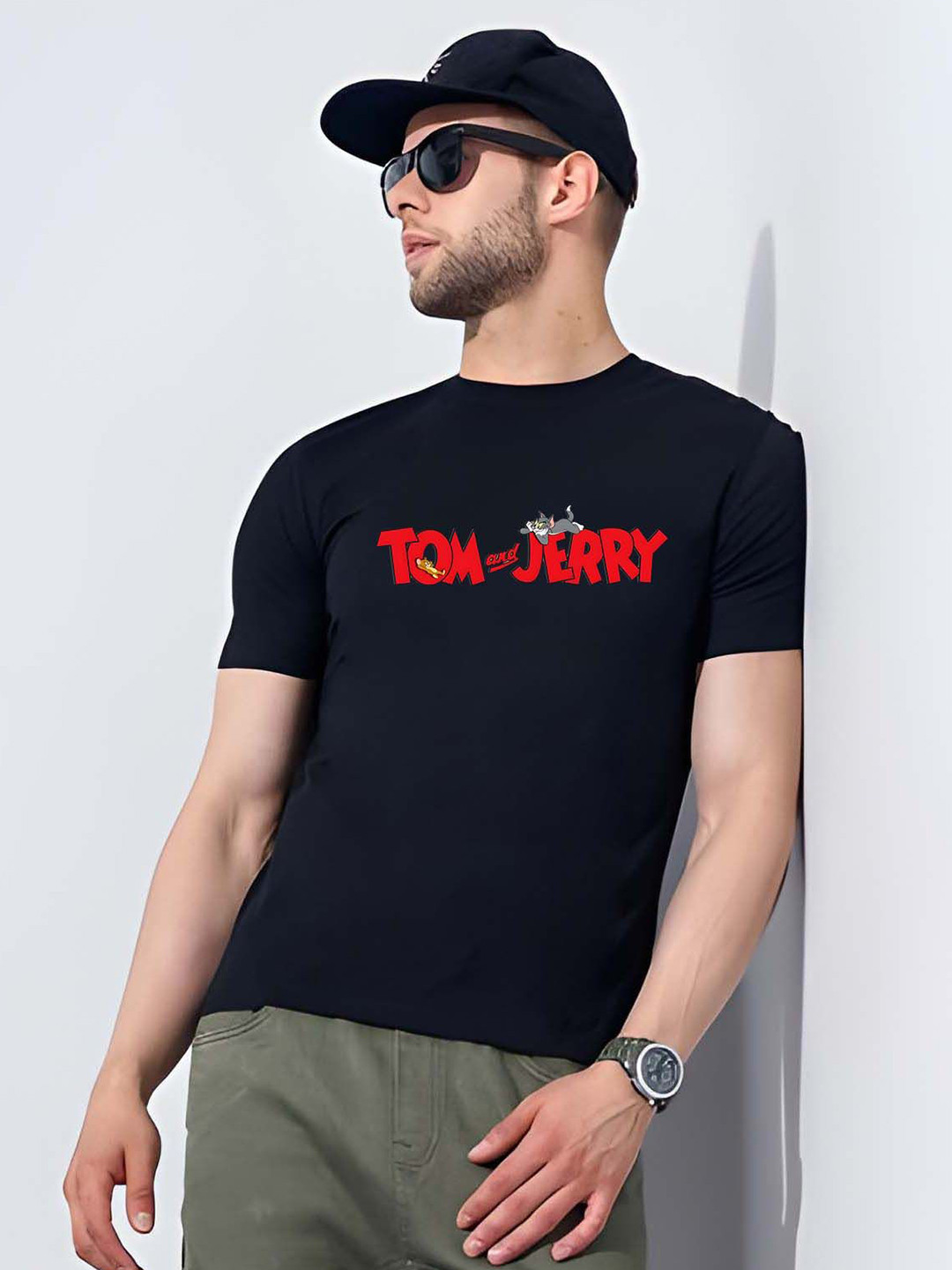 

BOWLIFESTYLE Men Tom & Jerry Graphic Printed Round Neck Cotton T-shirt, Black