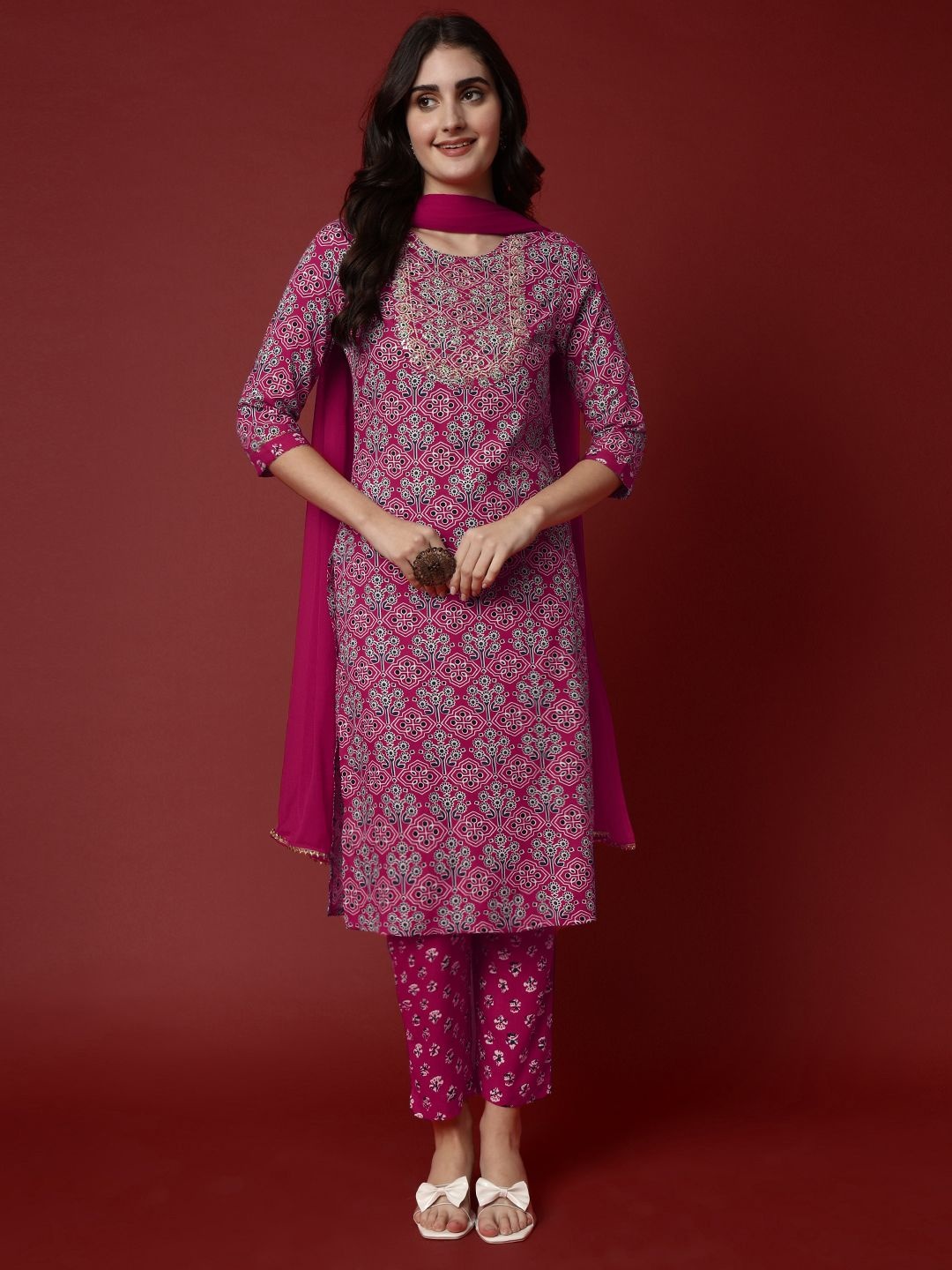 

Aspriya Floral Embroidered Sequinned Straight Kurta with Trousers & Dupatta, Pink