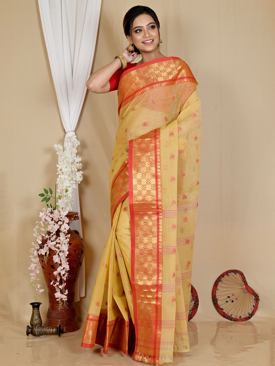 

PuJoy Woven Design Pure Cotton Handloom Taant Saree, Cream