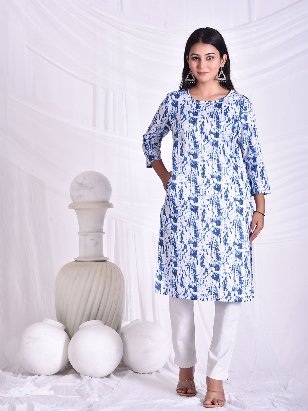 

Rashmi Shree Creation Women Printed Round Neck Kurta, Blue