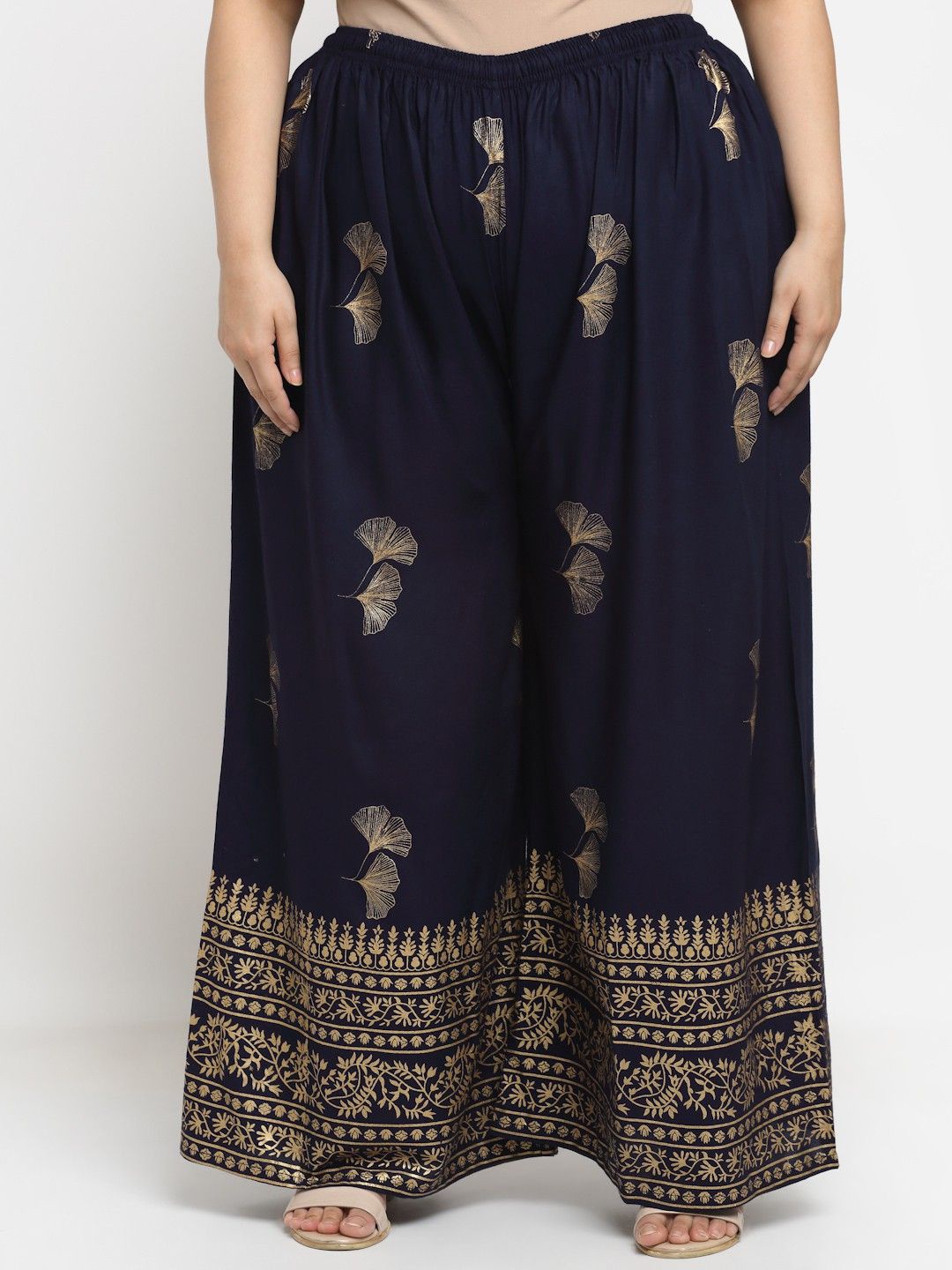 

STYLE PREZONE Women Floral Printed Relaxed Pleated Trousers, Navy blue