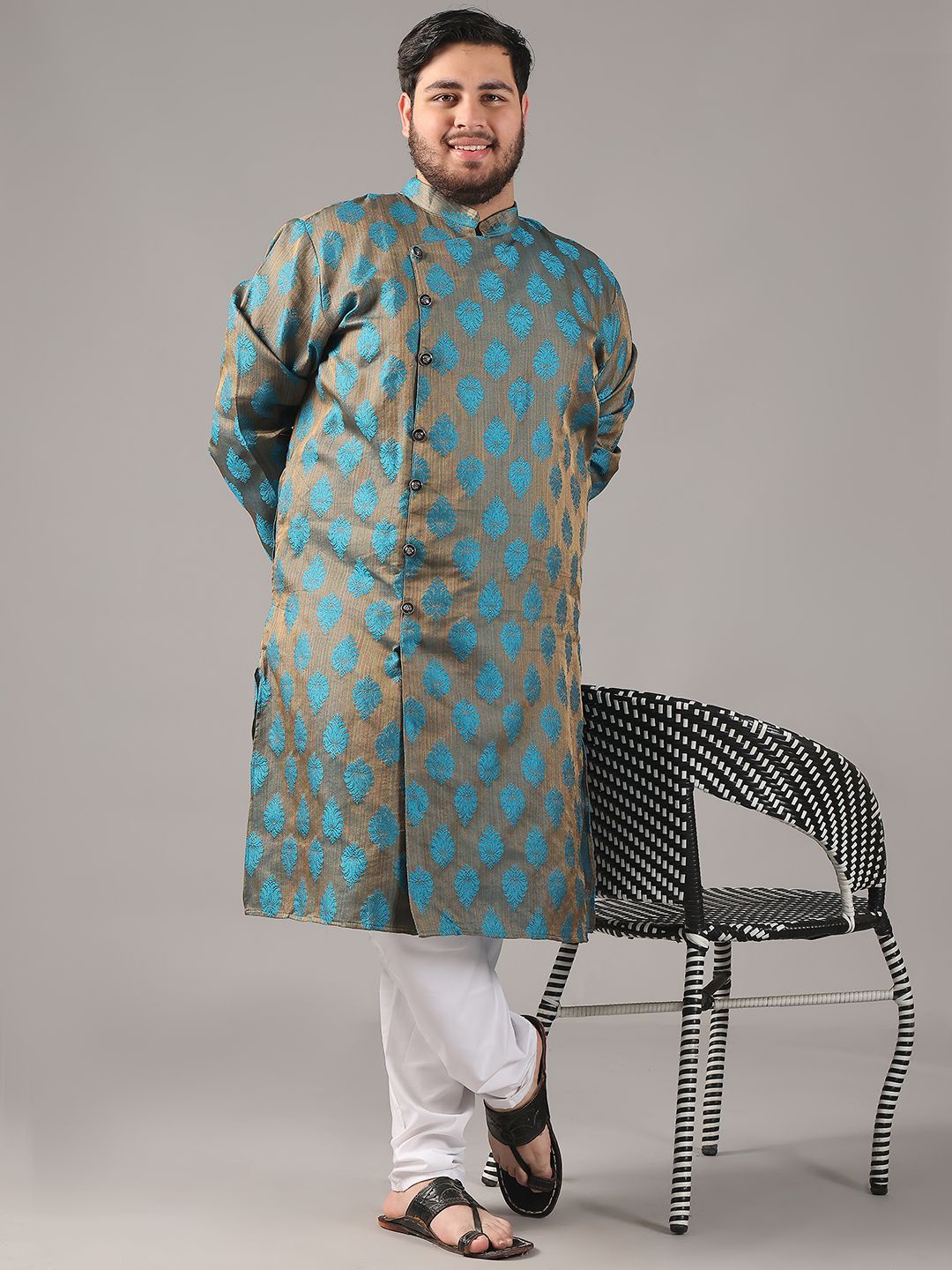 

SOJANYA PLUS Plus Size Men Ethnic Motifs Woven Design Straight Kurta With Pyjamas, Blue