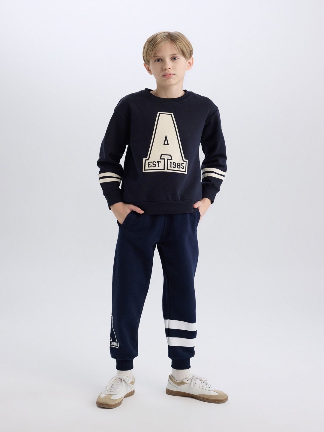 

DeFacto Boys Printed Regular Fit Joggers, Navy blue