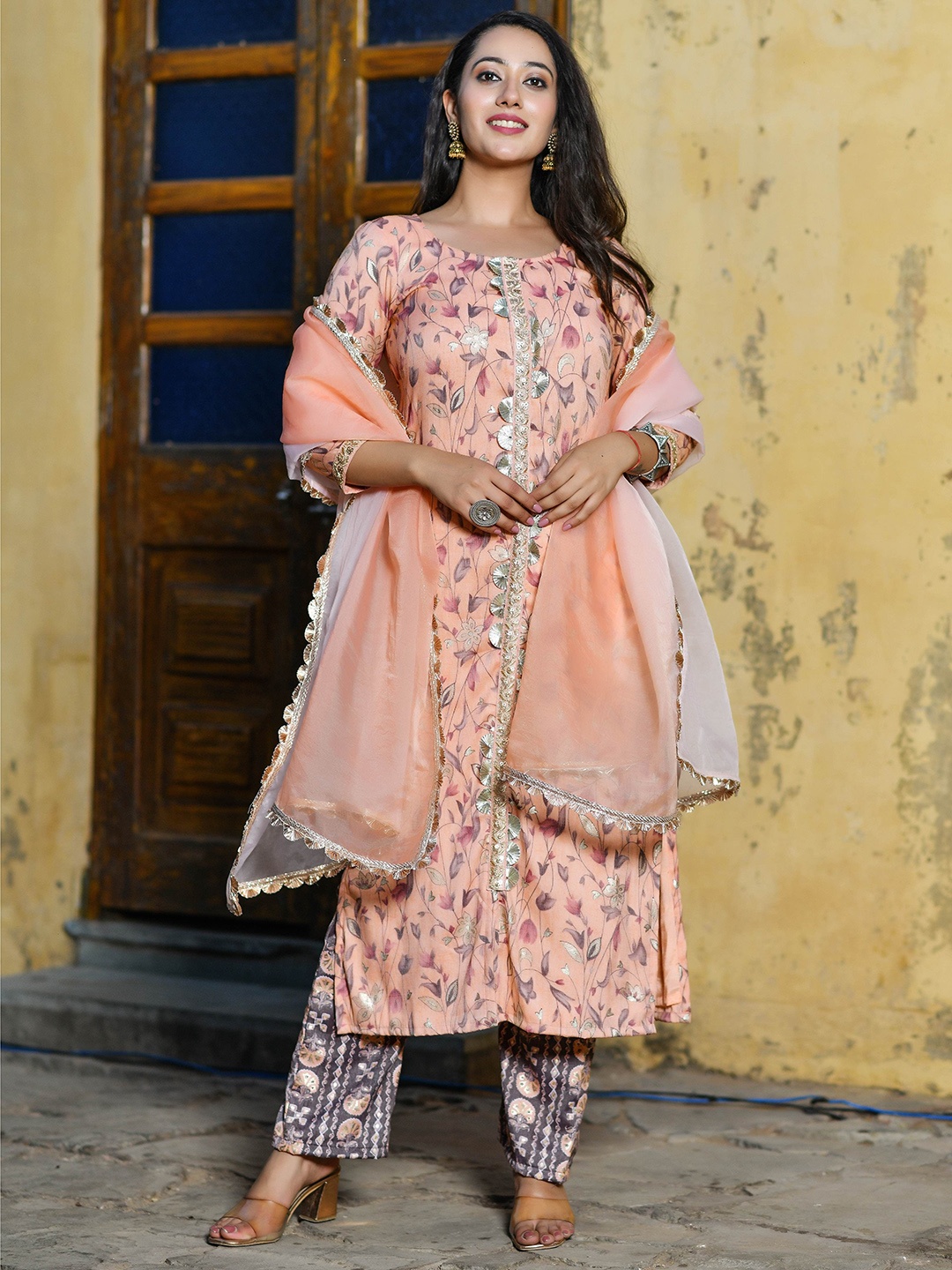 

Anastay Clothing Floral Printed Gotta Patti Straight Kurta With Trousers & Dupatta, Peach