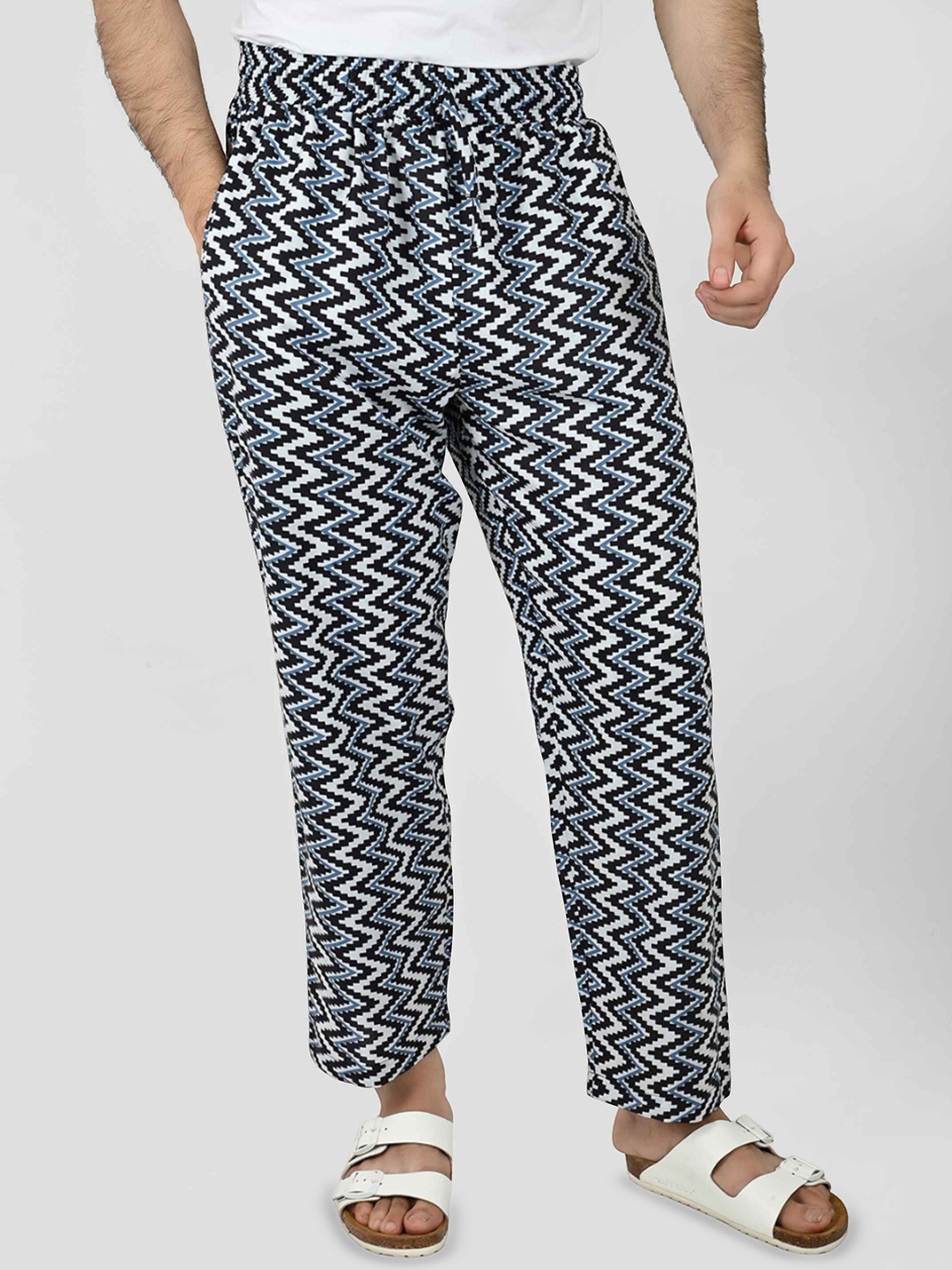 

Blissence Men Printed Pure Cotton Mid-Rise Lounge Pants, Navy blue