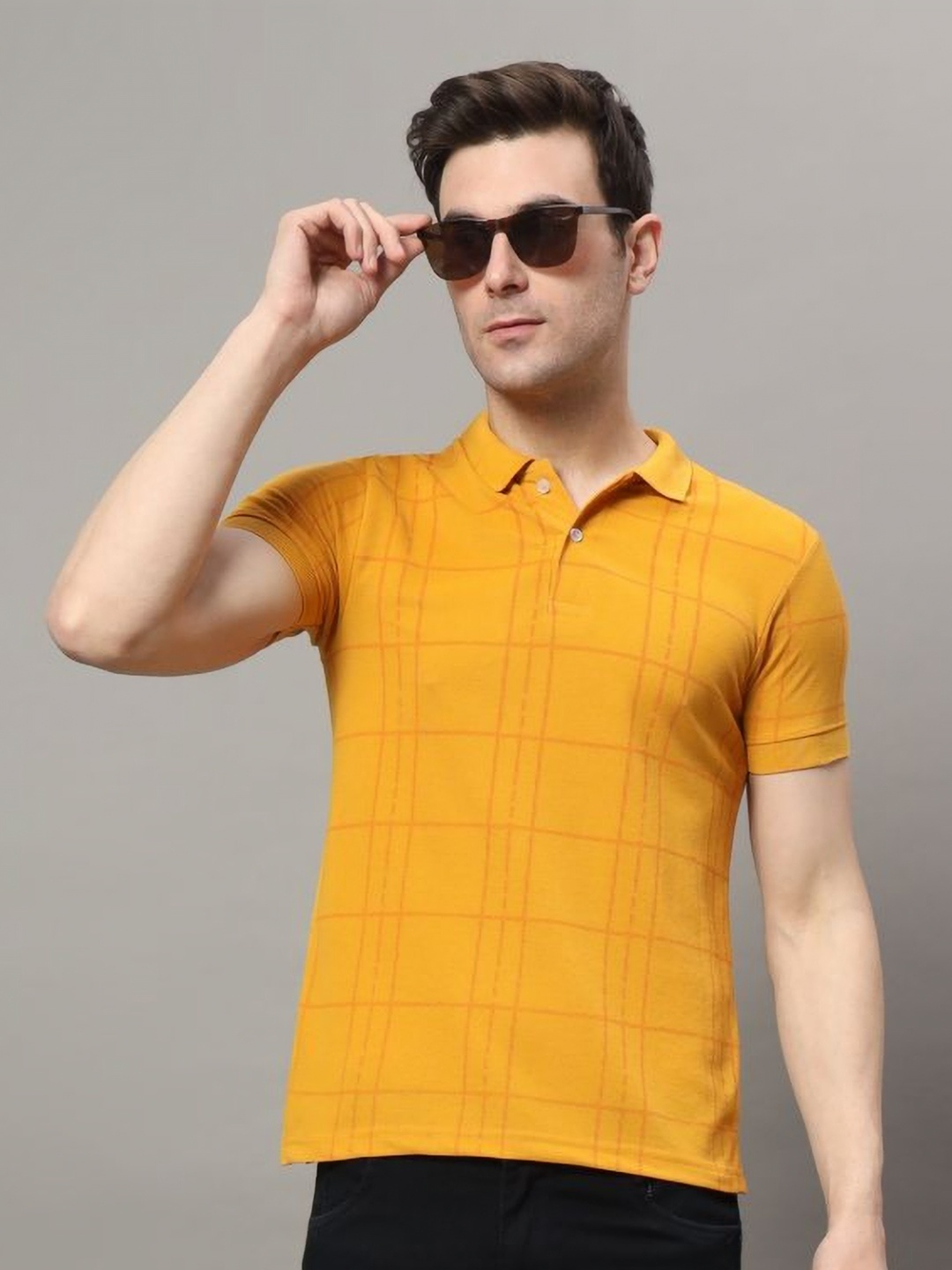 

RELANE Men Checked Polo Collar Cotton T-shirt, Yellow