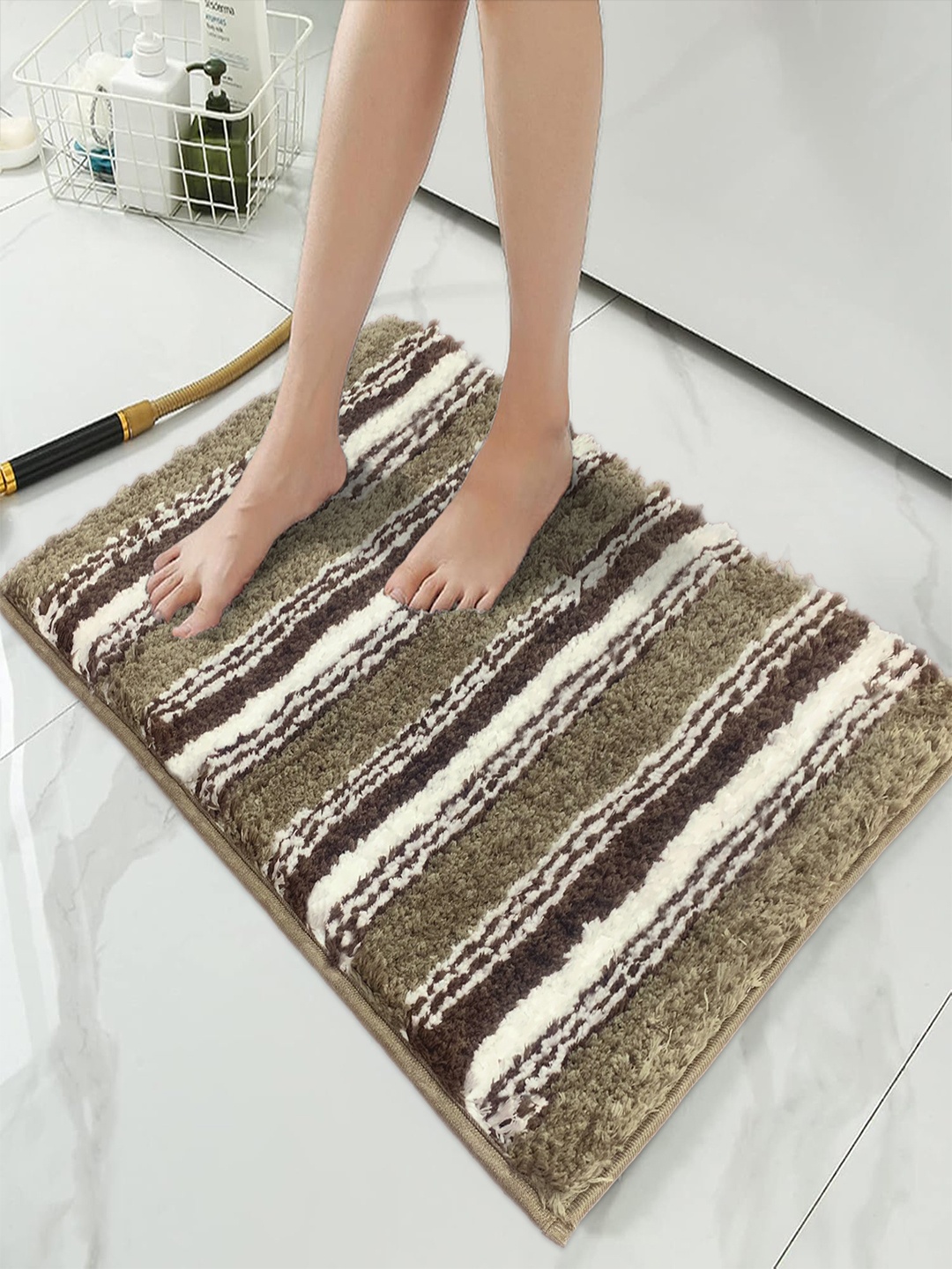 

LUXEHOME INTERNATIONAL Capetown Taupe Striped Microfiber 1780 GSM Anti-Slip Bath Rug