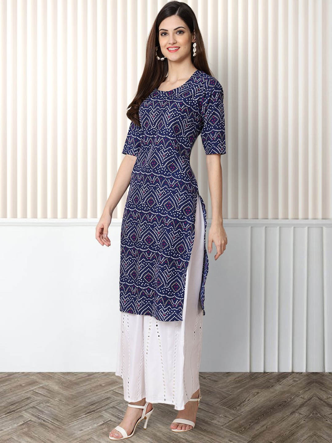 

Moda Rapido Bandhani Printed Round Neck Straight Kurta, Blue