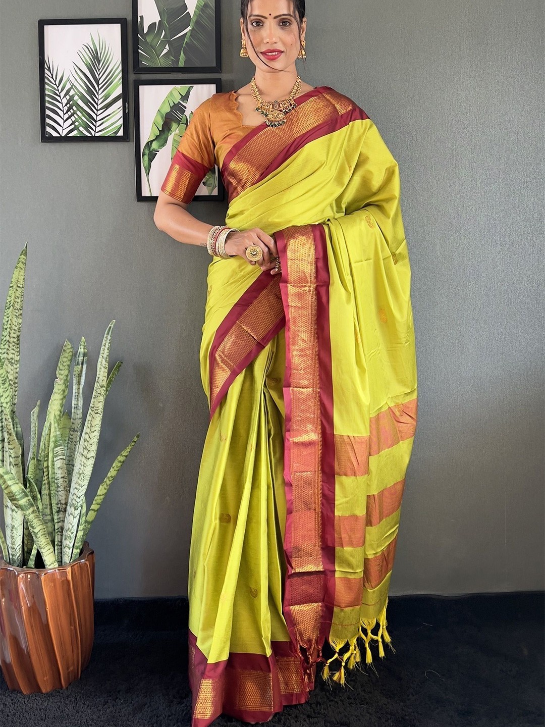 

A TO Z CART Woven Design Zari Silk Cotton Kanjeevaram Saree, Lime green