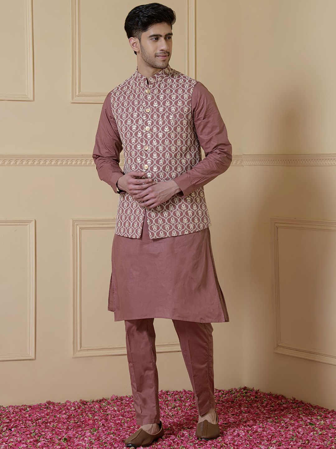

Satwaa Mandarin Collar Cotton Silk Straight Kurta With Trouser & Nehru Jacket, Pink