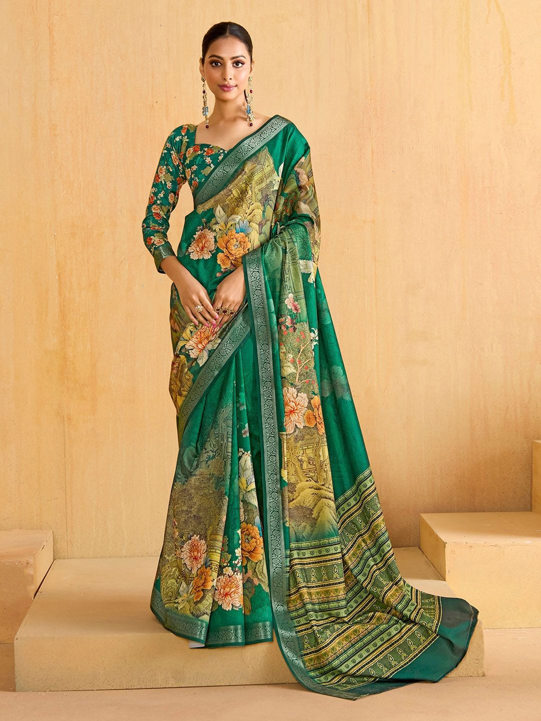 

Meena Bazaar Floral Printed Zari Saree, Green