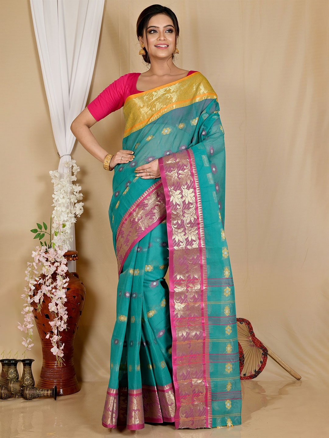 

PuJoy Woven Design Zari Pure Cotton Taant Saree, Green