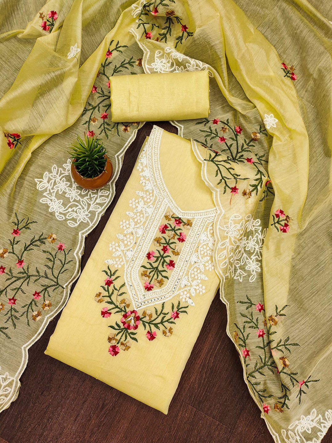 

SHADOW & SAINING Embroidered Unstitched Dress Material, Yellow