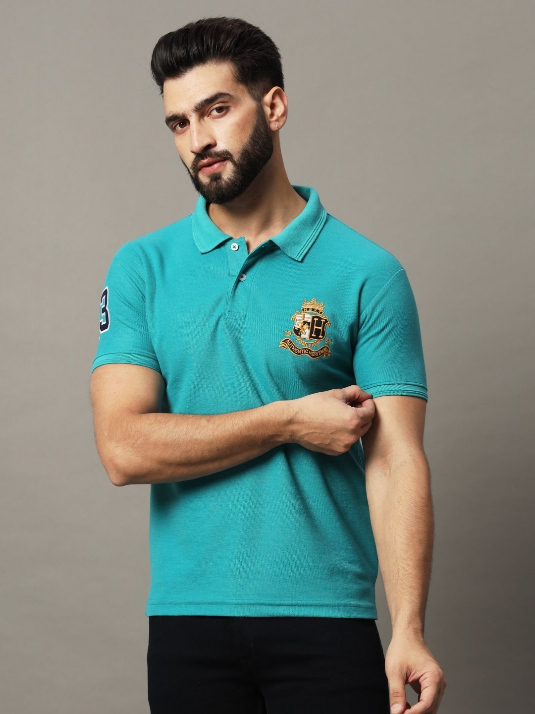 

HUSHBUCKS Men Polo Collar Applique T-shirt, Green