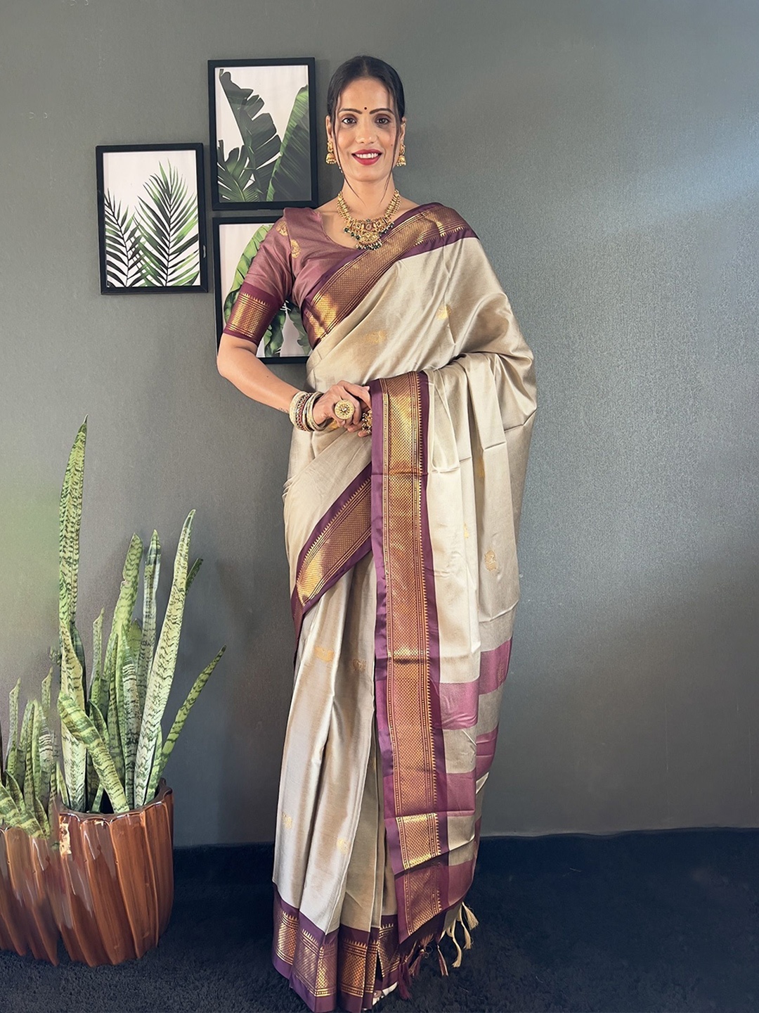 

A TO Z CART Woven Design Zari Kanjeevaram Saree, Brown