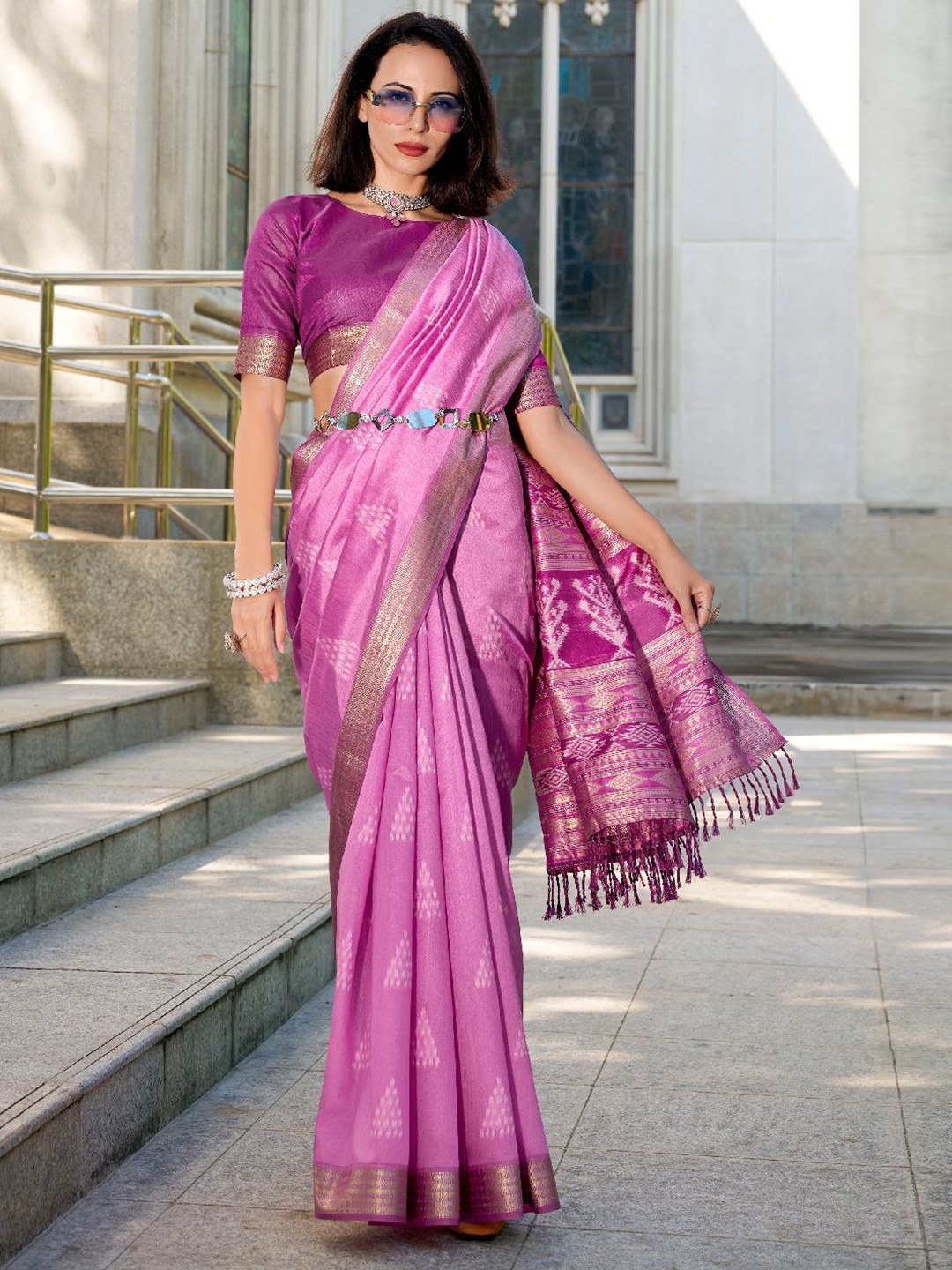 

Mitera Woven Design Zari Saree with Blouse Piece, Purple