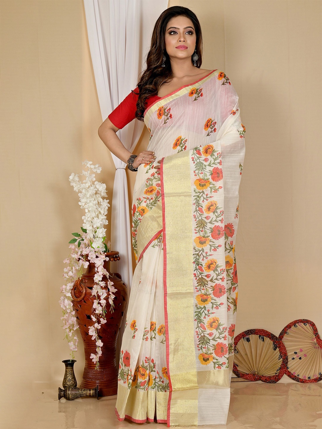 

PuJoy Floral Printed Pure Cotton Handloom Taant Saree, White