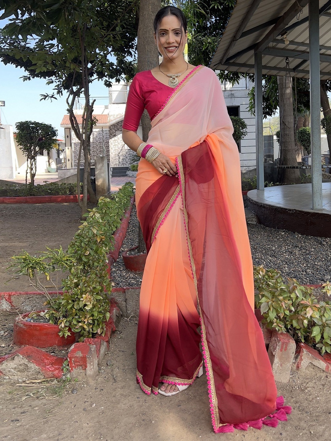 

A TO Z CART Colourblocked Pure Georgette Ready to Wear Saree, Orange