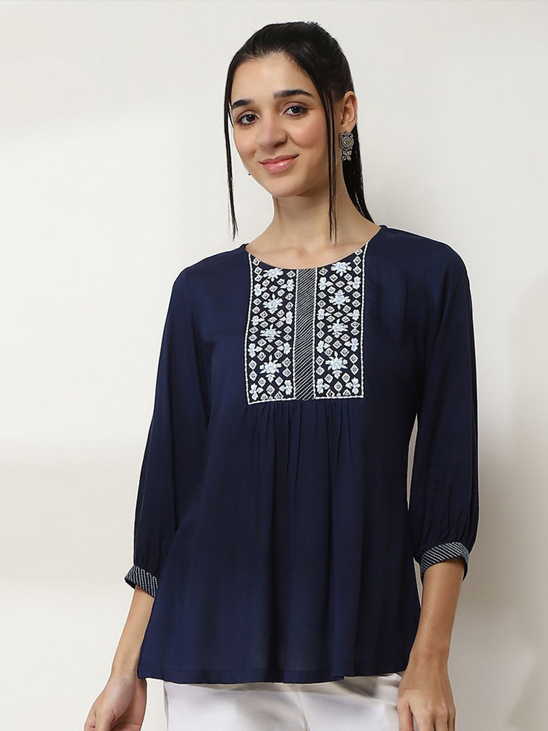 

Rangriti Round Neck Top, Navy blue