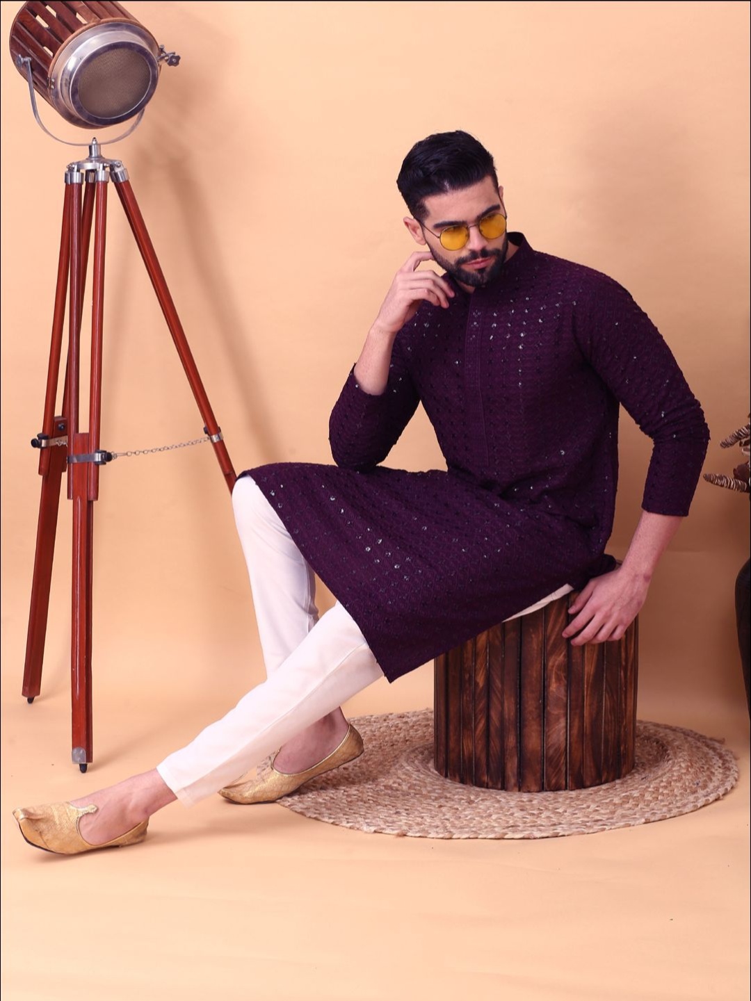 

Larwa Floral Embroidered Mandarin Collar Sequinned Straight Kurta With Trouser, Purple