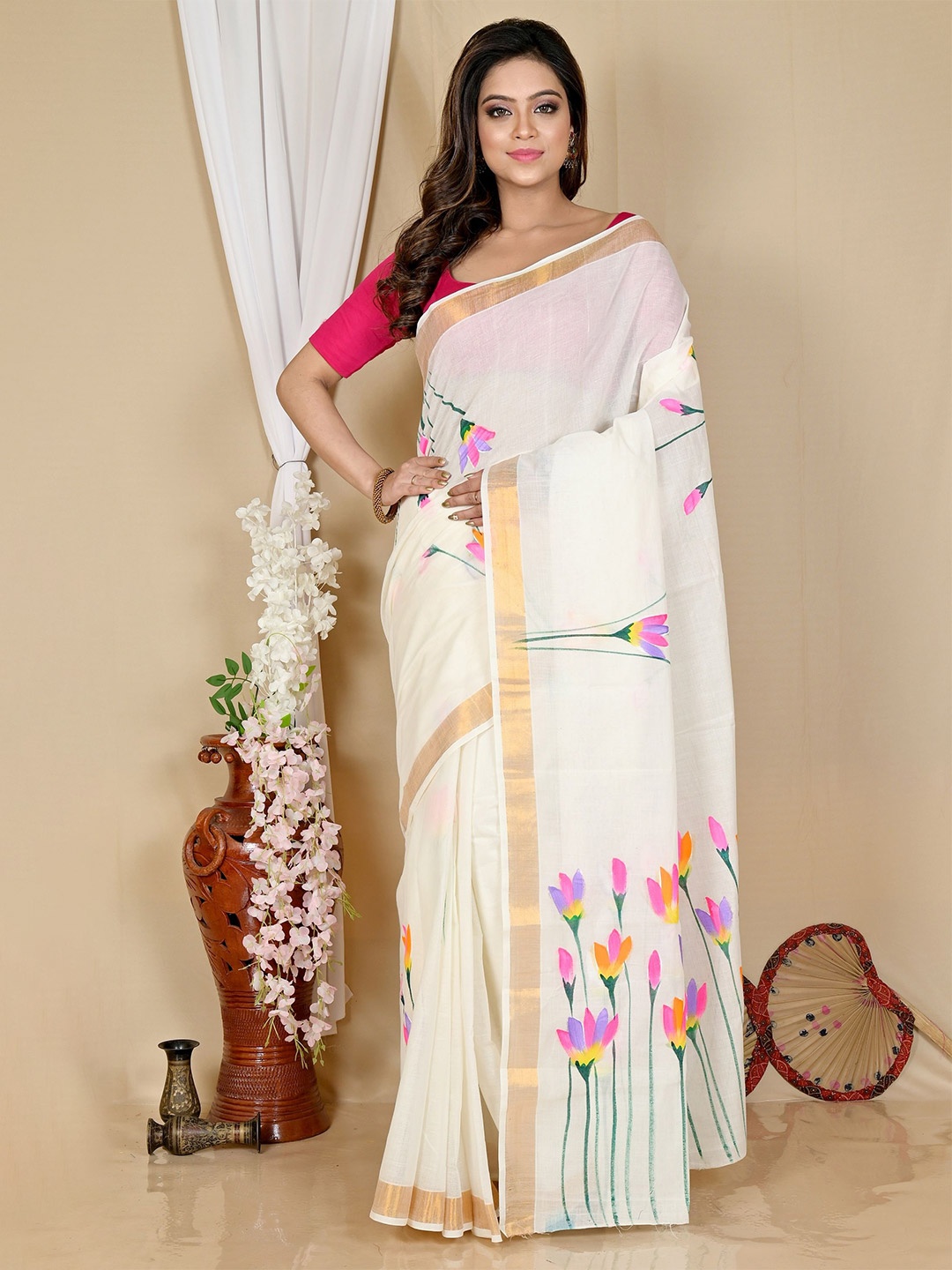 

DipDiya Floral Zari Pure Cotton Taant Saree, White