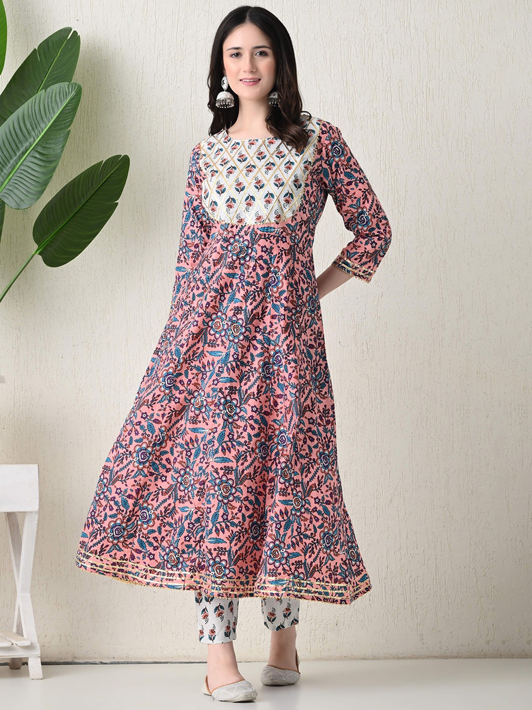 

ao services Floral Printed Round Neck Gotta Patti Anarkali Kurta With Trousers & Dupatta, Pink