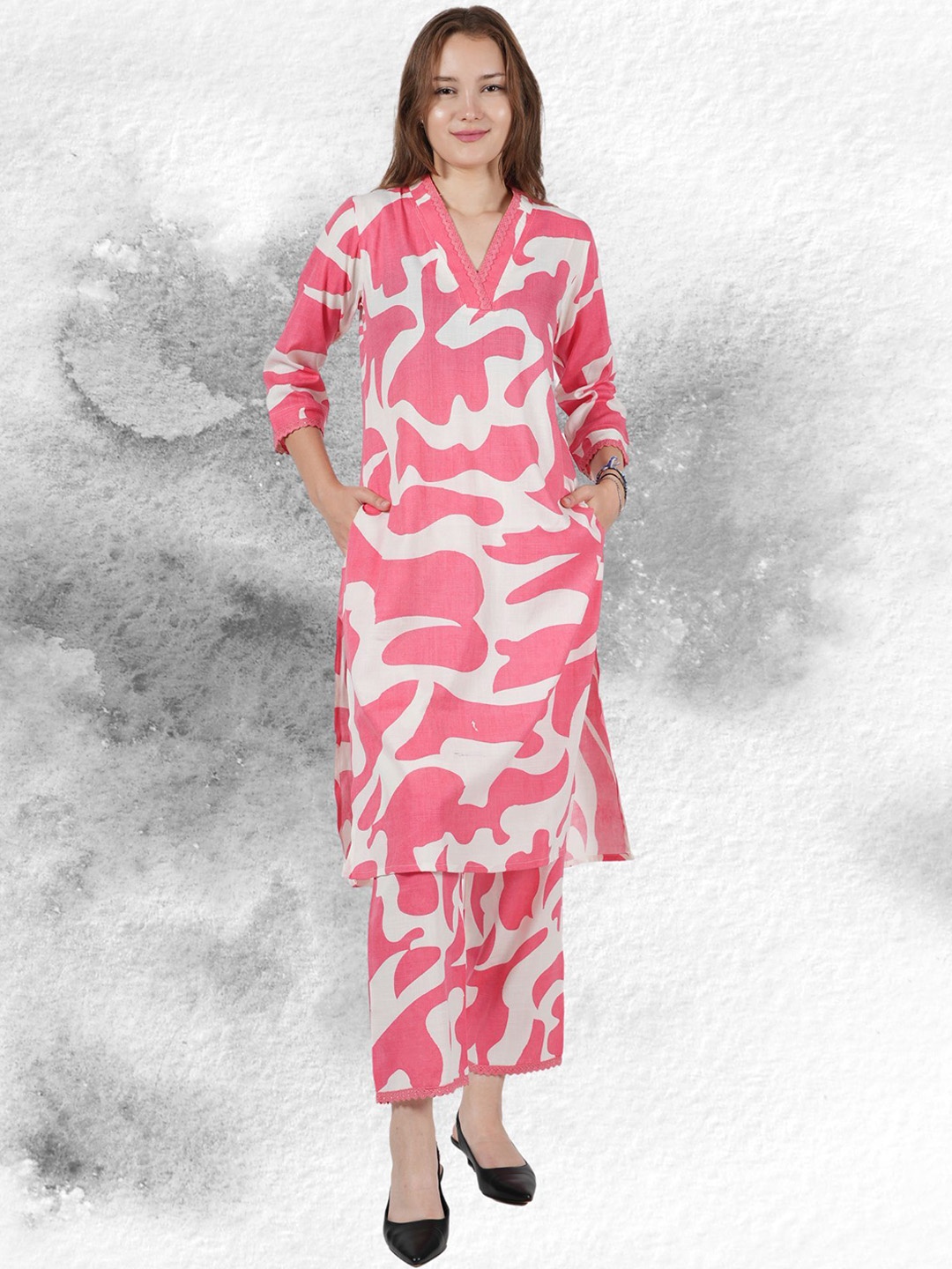 

NEYSA Abstract Printed V-Neck Pure Cotton Straight Tunic And Trousers, Pink