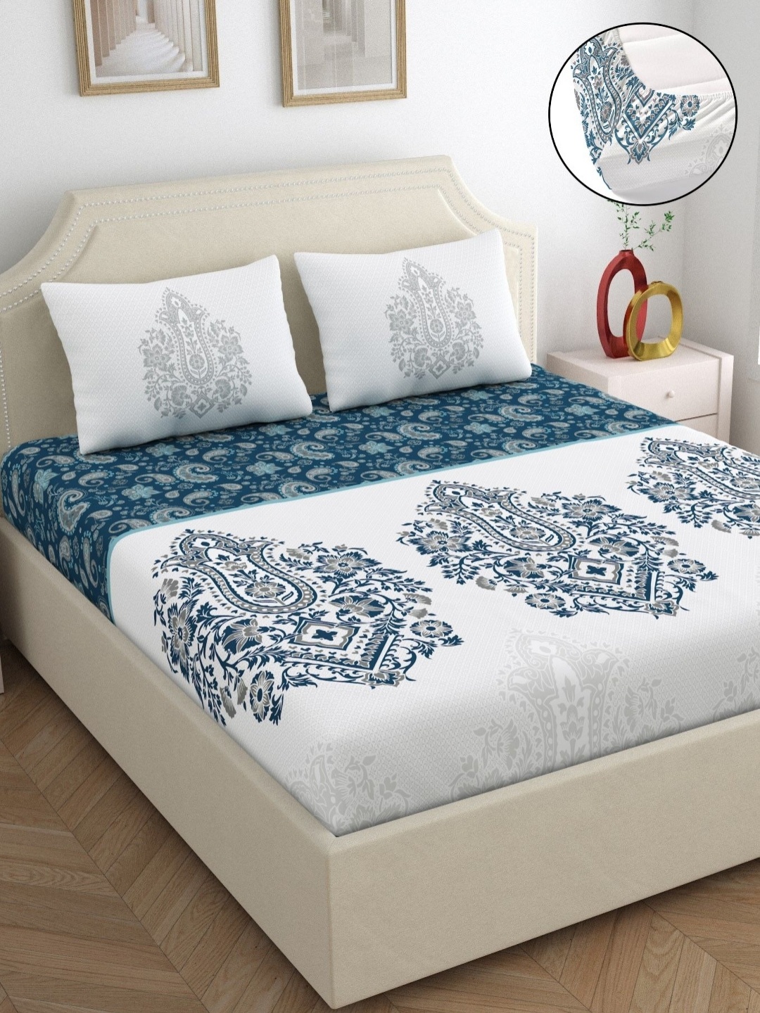 

Dreamscape Blue & White Ethnic Motifs 200 TC King Bedsheet with 2 Pillow Covers