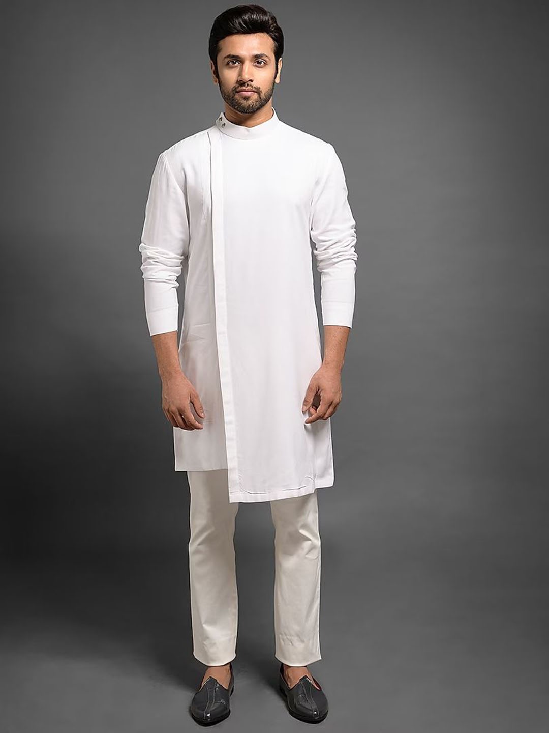 

Oomph! Mandarin Collar Angrakha Straight Kurta, White
