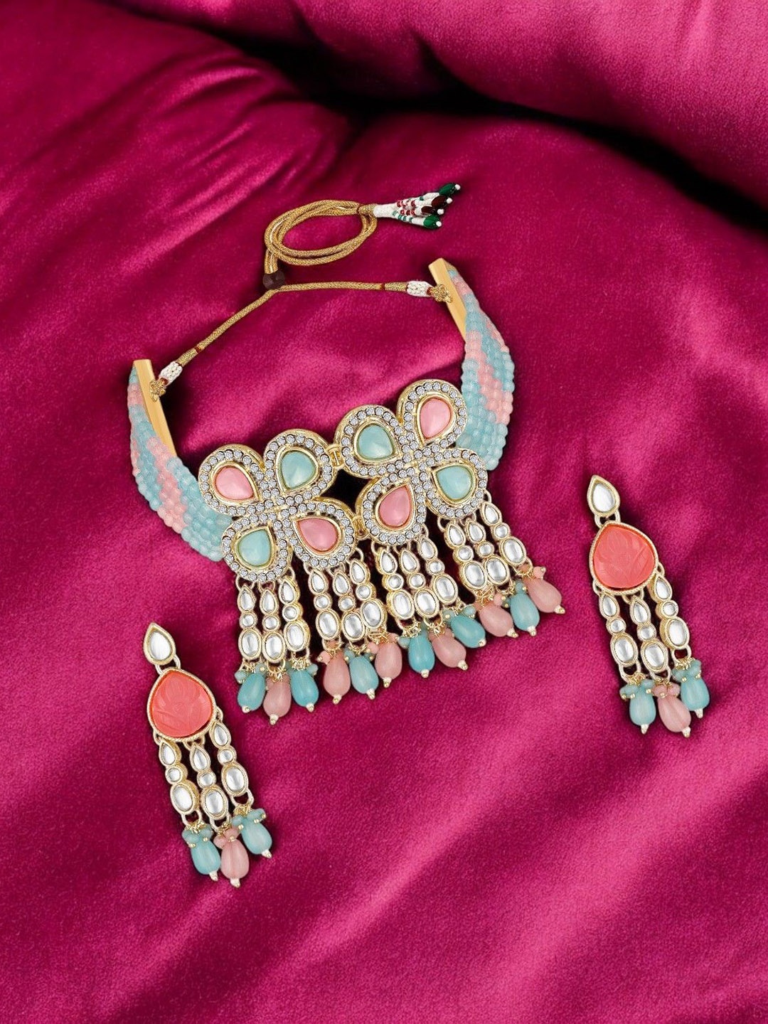 

Stefan Gold-Plated Kundan Studded & Beaded Jewellery Set